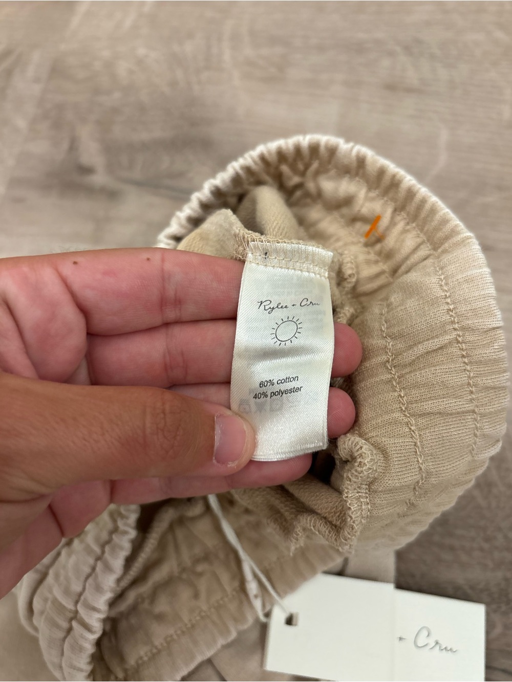 NWT Rylee + Cru Light Relaxed Shorts with Drawstring - Picture 3 of 5